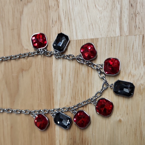 Red and Black Necklace & Earring Set Gemstone Jewels Statement - Picture 3 of 3